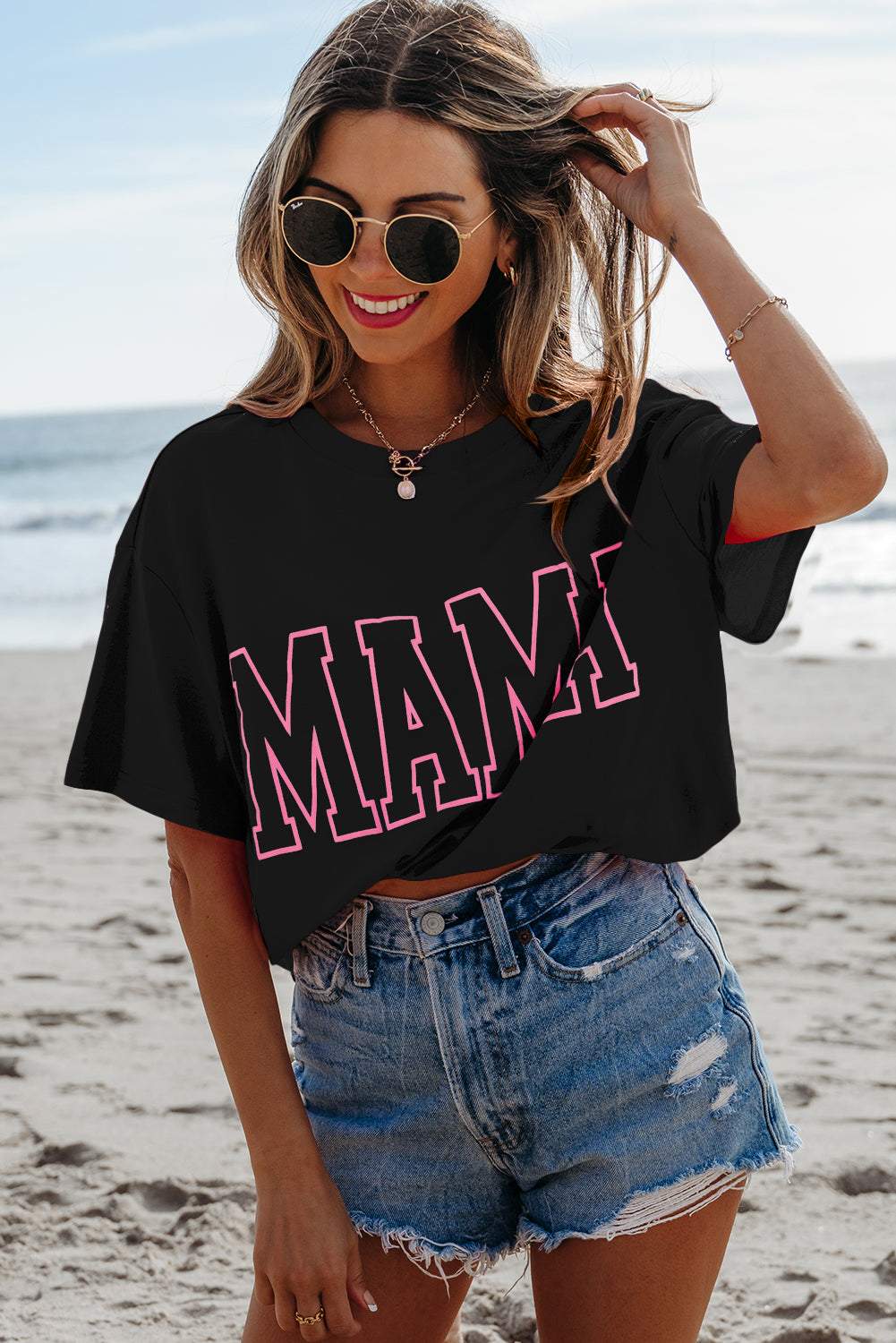 Black ‘MAMA’ Outlined T Shirt
