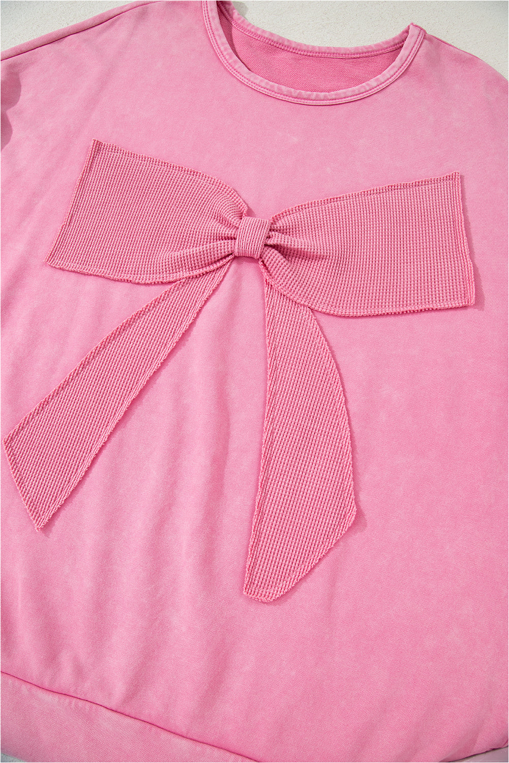 Pink Bowknot Patchwork Graphic Mineral Wash Plus Size Sweatshirt