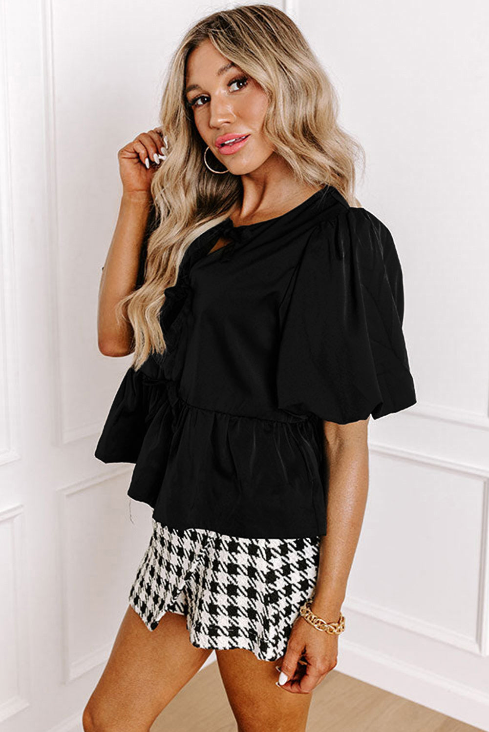 Black Puff Sleeve Bowknot Blouse