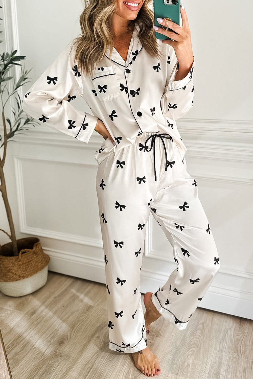 White Bows Print Pajama Set