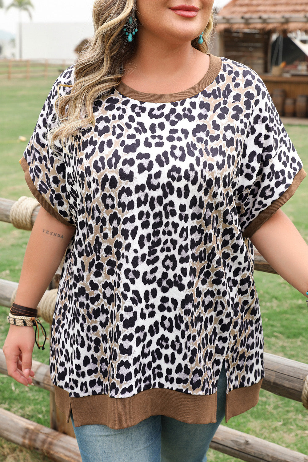 Leopard Contrast Trim Short Sleeve Plus Size Top